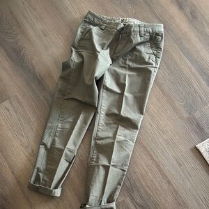 GAP women's Olive Chinos
